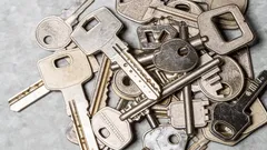 Pod żadnym pozorem nie wyrzucaj starych kluczy: 5 genialnych pomysłów na ich wykorzystanie w gospodarstwie domowym